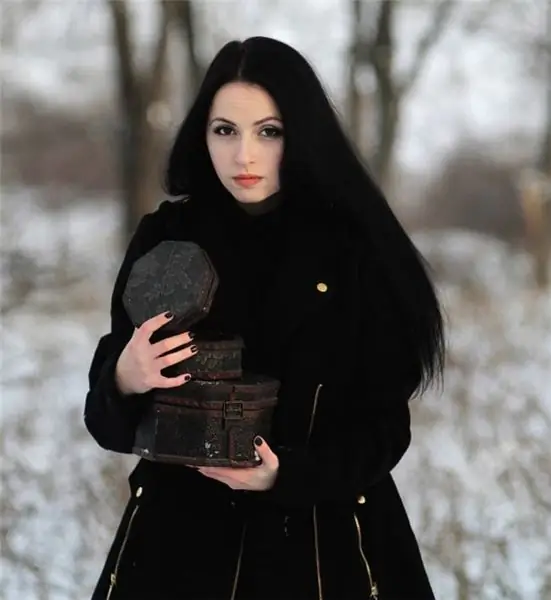 да будет тьма язычник гот ведьма рождество сезон юл праздник женщина пальто