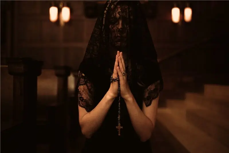 Почему я ношу вуаль в церкви