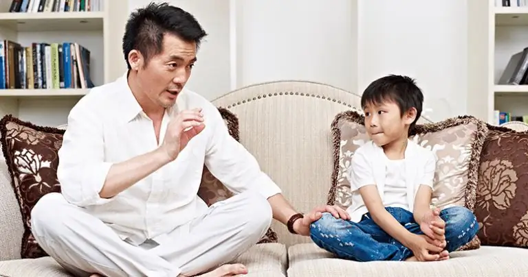 Вот 4 ключевые вещи, которые нужны сыновьям от их отцов