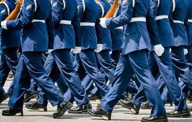 Всегда ли нас объединяет марш в одном ритме? Новое исследование говорит нет