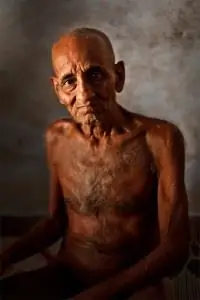 Запрет джайнского поста на смерть – это вопрос биоэтики