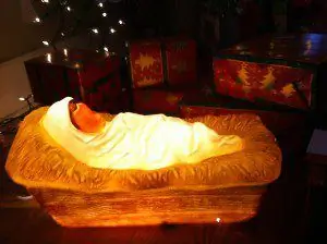 Младенец Иисус под нашей елкой