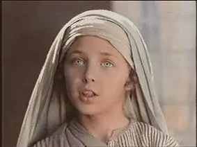 Иисус идет в храм, а затем его наказывают