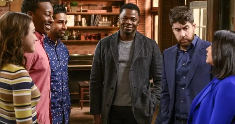 «Бог зафрендил меня» заканчивается «Que Sera Sera»: говорят создатели