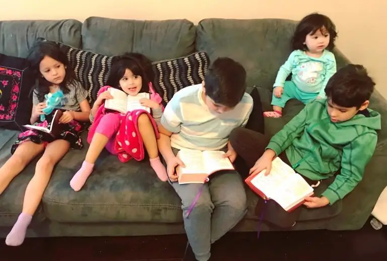 Больше никаких оправданий: мы должны проводить время с нашими детьми! - Среди шипов, евхаристии и пиццы