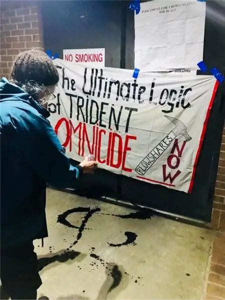 "Нет такой вещи, как просто война."