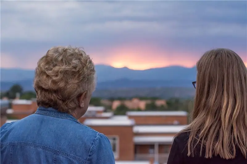 Сидим вместе: неделя в мастерской Глена