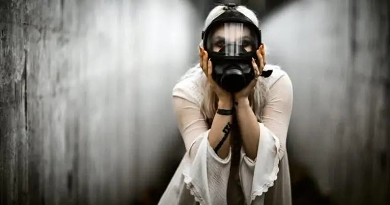 Проблема зла во время пандемии - Длинные луки & Четки