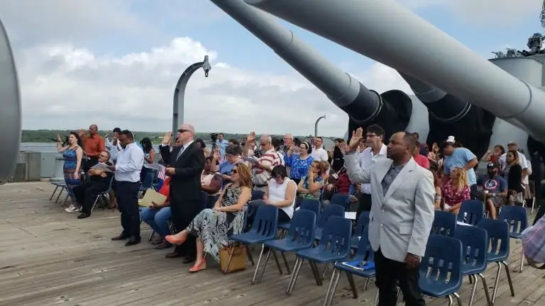 Католики не должны иметь ничего общего с незнайками