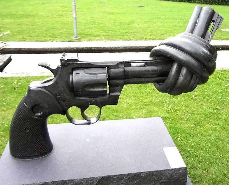 Отказ от наваждения зла: залог ненасилия