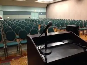 Бальный залJ