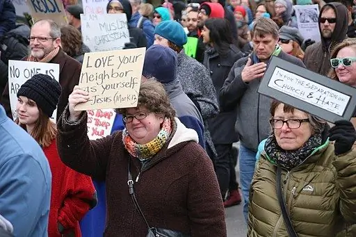 Иммиграционный митинг «Возлюби ближнего своего как самого себя» (32631556591)