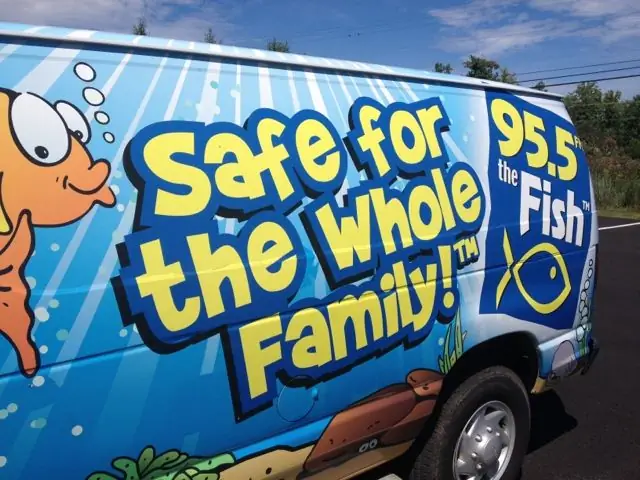 Как христианское радио отравляет веру мальчиков