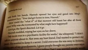 Сожаление - повторяющаяся тема на протяжении всей книги