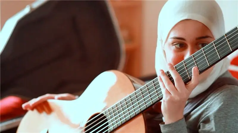 «Я не всегда была так одета»: документальный фильм о хиджабе как о выборе