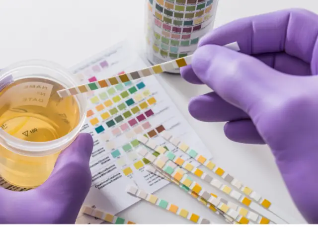 Вот как часто нужно стирать коврик для ванной