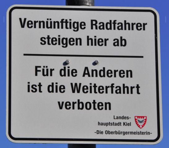 100 мыслей у каждого родителя на пляже с детьми