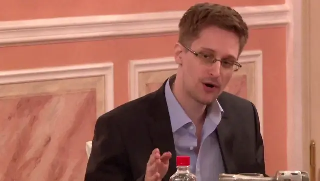 Эдвард Сноуден: Правительство не может остановить меня с помощью убийства (обновлено)