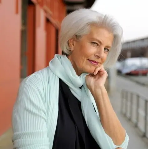 «Повелитель мух», все еще преследующий в 60 лет