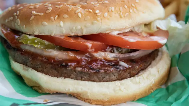 Impossible Whopper, «постный бургер», появится в каждом ресторане Burger King по всей стране