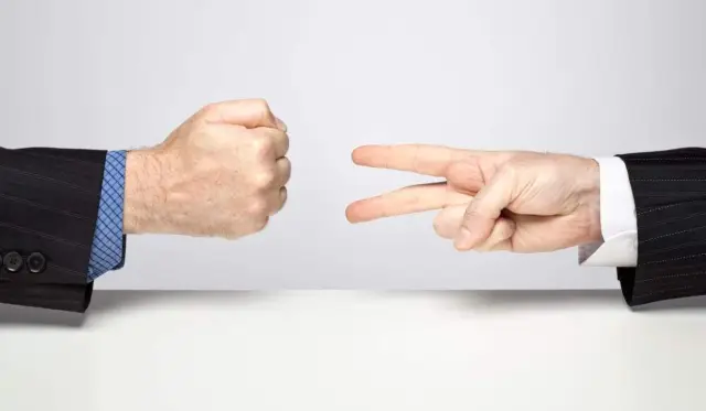 Камень, ножницы, бумага, стреляй: робот выигрывает в 100% случаев