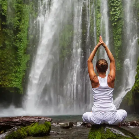 Почему осмысленная жизнь приносит больше удовлетворения, чем счастливая