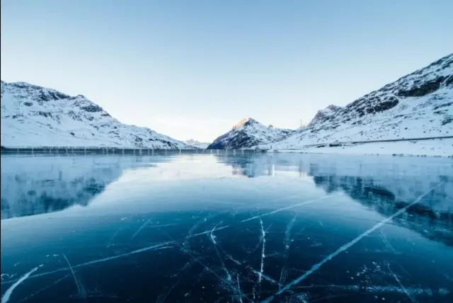 Быстро тающая Арктика может высвободить «гигантский импульс» метана