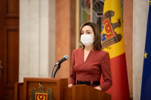 Является ли Twitter игрой авторитарного правительства?