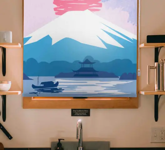 Эти японские беспилотные кресла избавят от очередей