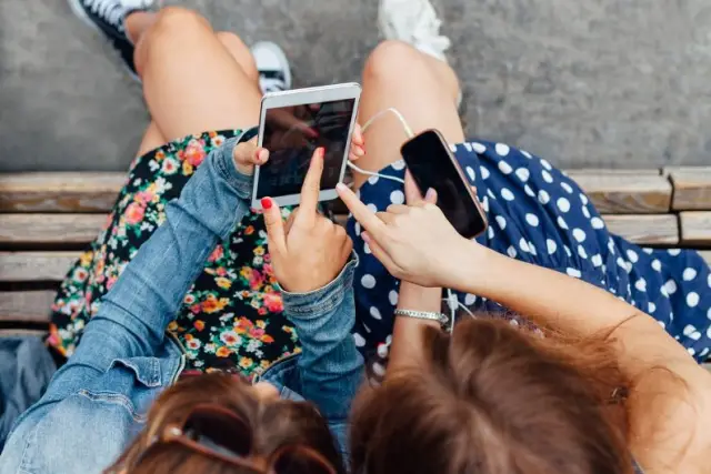 Самки, выбирающие себе пару, больше заботятся о своем потомстве - во всяком случае, в популяциях птиц