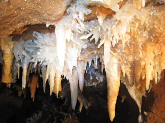 Часы с кристаллами пространства-времени будут тикать после смерти Вселенной