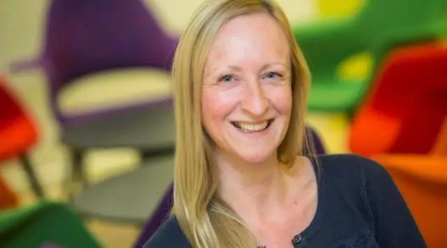 Что общего между Gridirons, социальной справедливостью и верой?